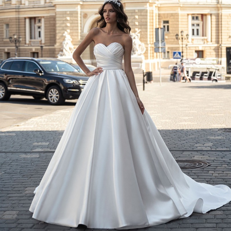 Satin Light Wedding Dress 2026 - Photography Lighting Basics のレビューと価格