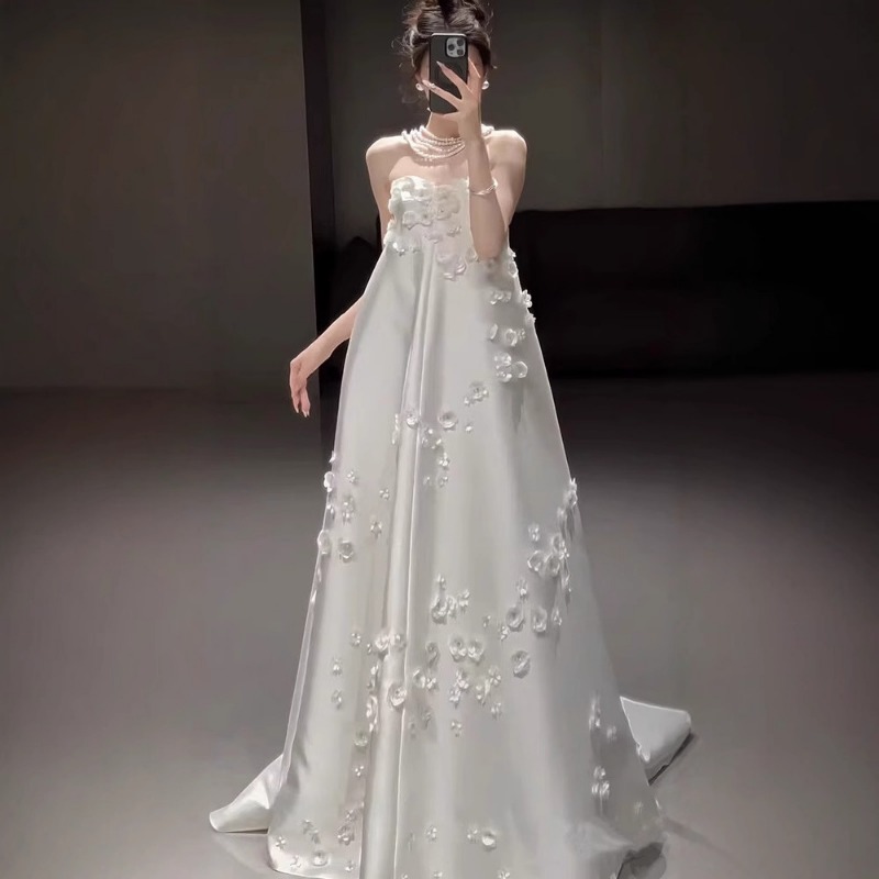 French Strapless Satin Wedding - Photography Lighting Basics のレビューと価格