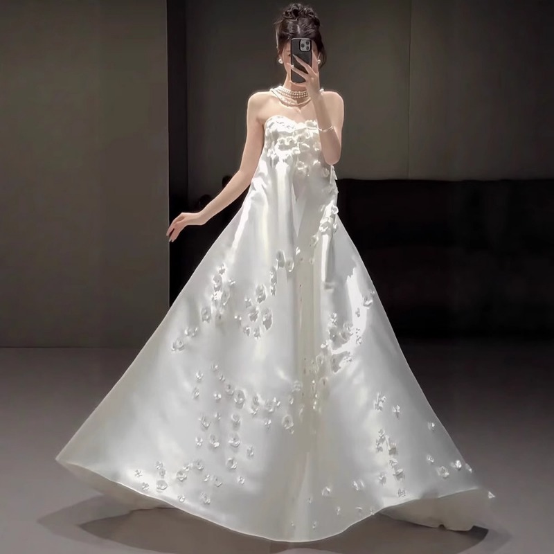 French Strapless Satin Wedding - Photography Lighting Basics のレビューと価格