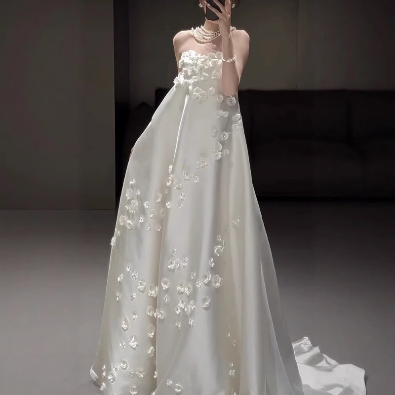 French Strapless Satin Wedding - Photography Lighting Basics のレビューと価格
